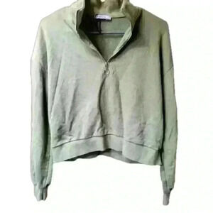 Astradivarius 1/4 zip crop top sweater Woman's sz xs sage green